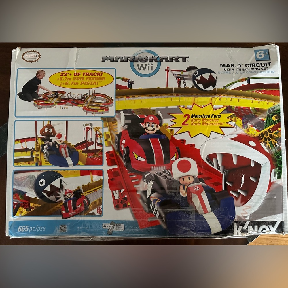 K'NEX Super MarioKart Wii Mario Circuit Ultimate Building Set